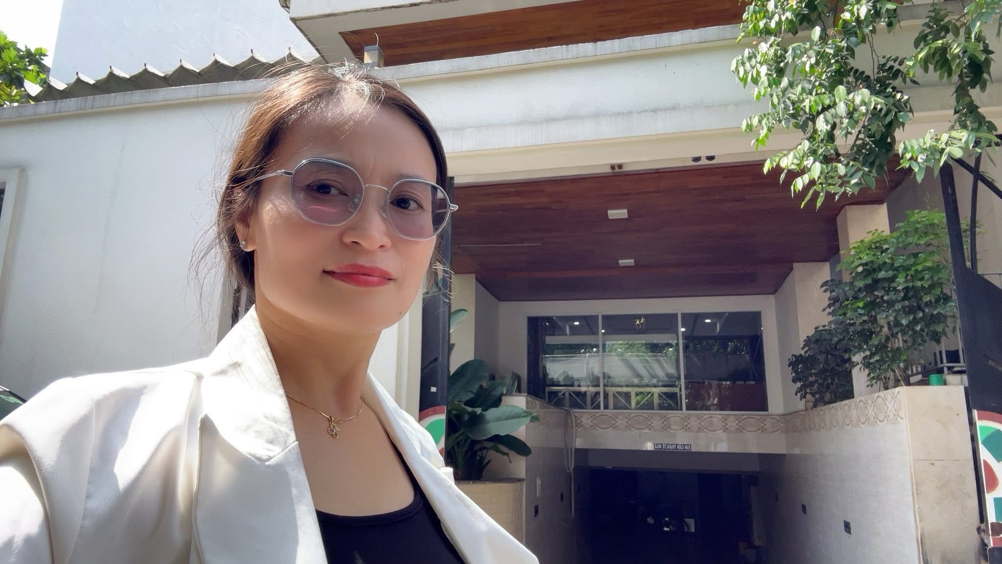 Biệt thự 430m² 2 mặt tiền, hầm, hồ bơi, thang máy Tân Bình