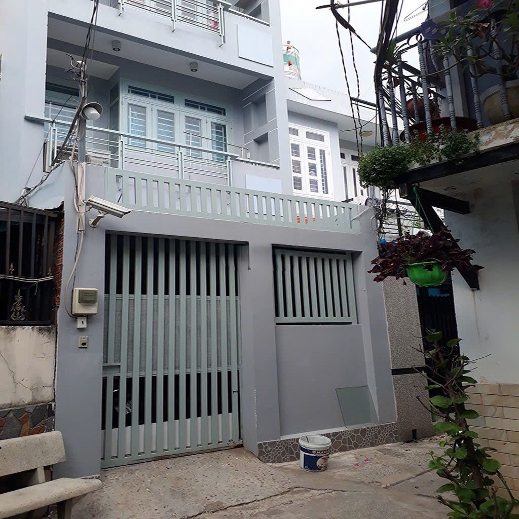 Cho thuê nhà riêng 4m x 16m, 4 phòng ngủ tại đường Đỗ Thúc Tịnh, Gò Vấp