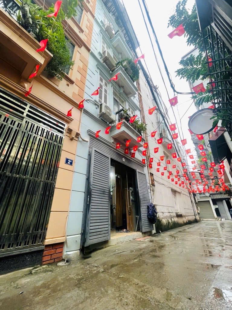 Lạc Long Quân ô tô 7 chỗ vào nhà, gần Hồ Tây, thiết kế 4 ngủ, giá 14,9 tỷ