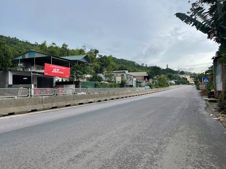 Đất nền phường Dân Chủ, Hòa Bình, 200m2, giá tốt