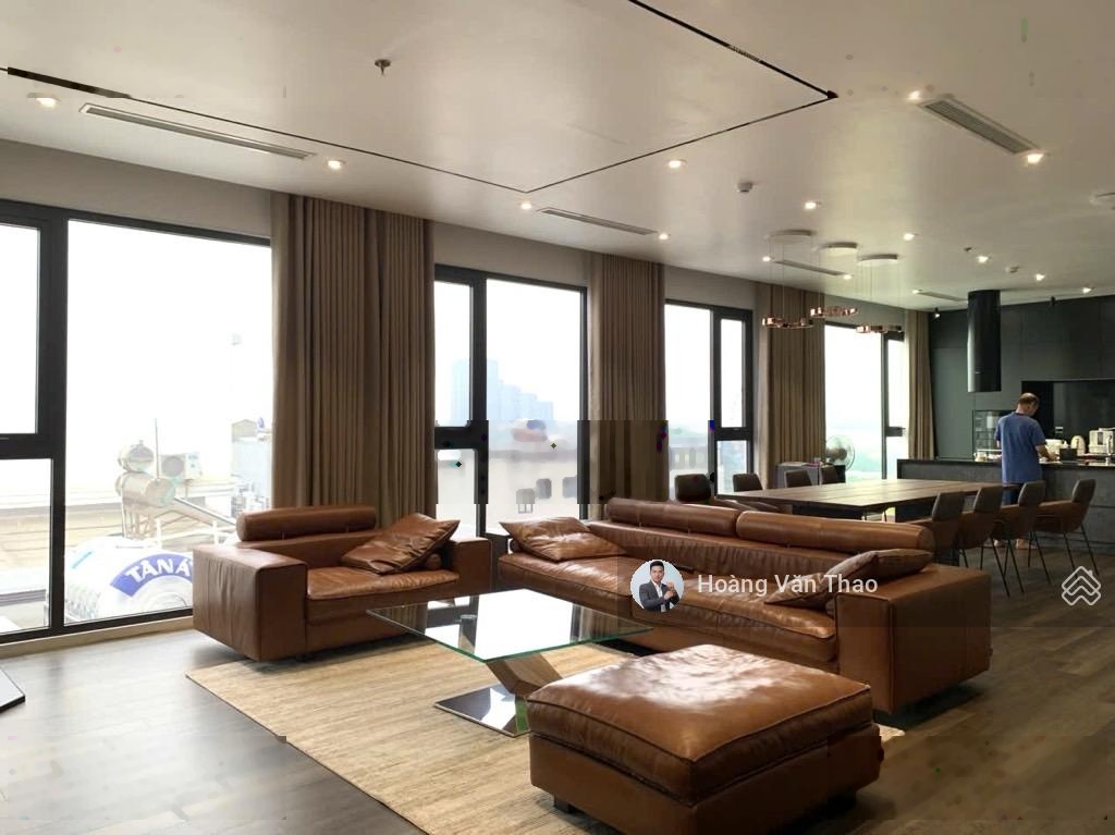 Bán toà nhà dịch vụ Liễu Giai 100m2, 8 Tầng - Doanh Thu 1,8 tỷ/năm. Vị trí lõi Vip - 7 chỗ vào nhà.