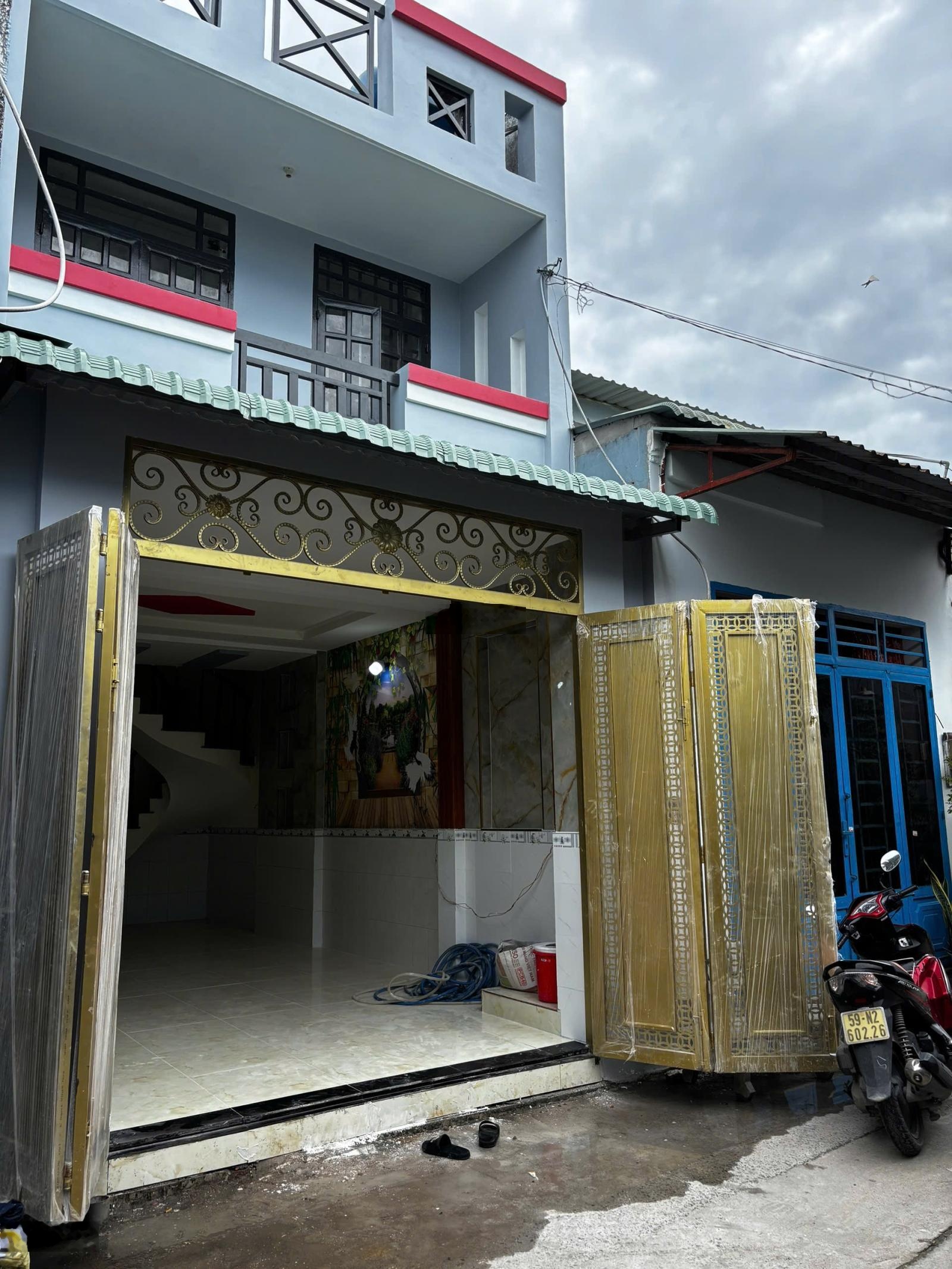 Chính chủ gửi bán căn nhà trệt lầu ngay chợ 2-6 - Quách Điêu