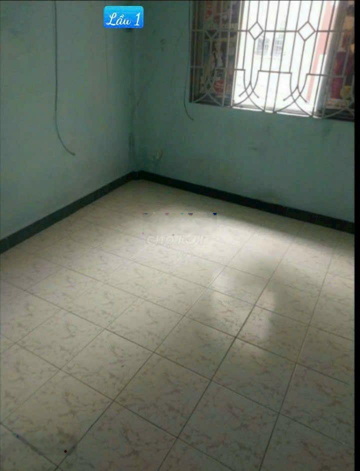 Cho thuê nhà 2 phòng ngủ gần Hàng Xanh + chợ Long Vân Tự, Bình Thạnh, giá 6 triệu, còn thương lượng