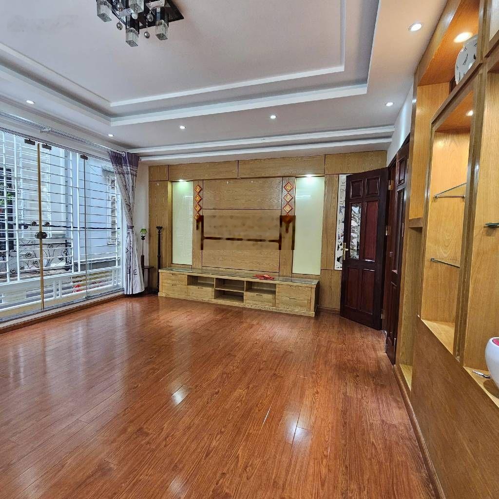 43 m lô góc 2 thoáng ánh sáng - nhà đẹp dân xây - ngõ ô tô nhỏ - kinh doanh.muốn gả ck cho em sớm