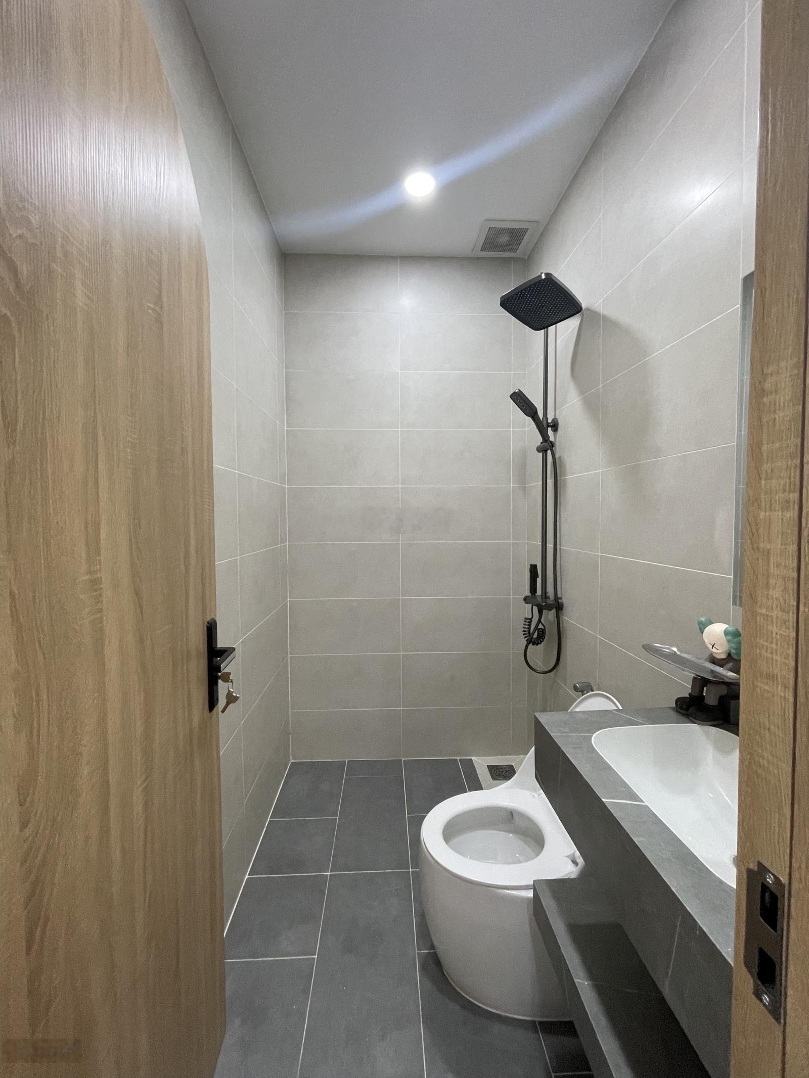 Nhà mới 2 tầng full NT - giếng trời thoáng - HXH Quang Trung - 4.15 tỷ