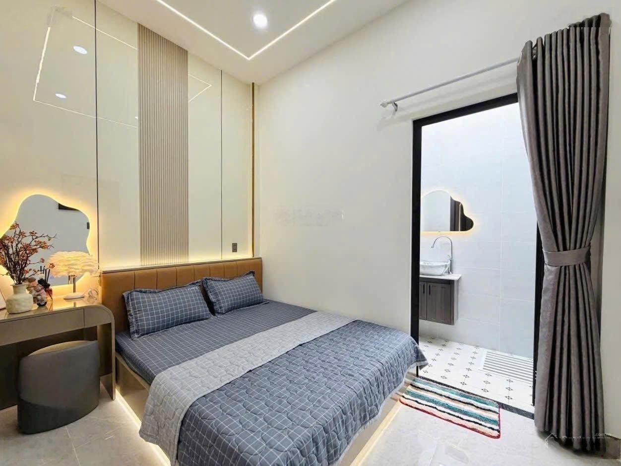 Hạ giá 200tr chỉ 2tỷ450tr căn Lê Trực P.07 Bình Thạnh 33m2. Sổ Hồng Riêng