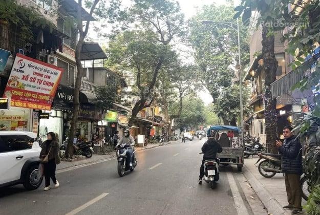 Bán nhà mặt phố Hàng Bún, DT 150m2 x 3 tầng, mặt tiền 10m, lô góc, giá 90 tỷ.