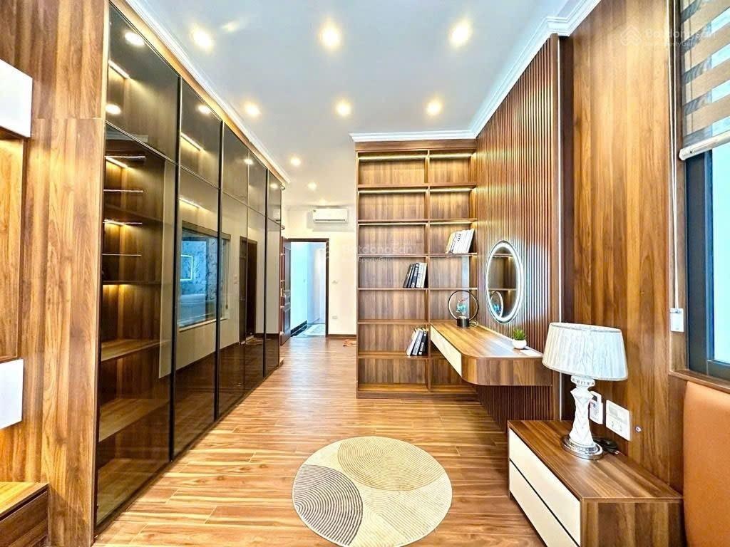 Luxury residence Ngọc Khánh - tuyệt phẩm 6T - thang máy nhà đẹp ở ngay - lõi Ba Đình