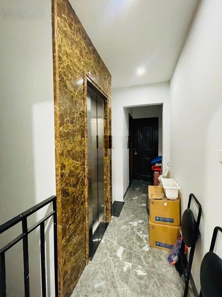 Bán gấp nhà riêng 5PN 5WC 51m2 tại Ngọc Khánh, Ba Đình, giá 19,9 tỷ phân lô oto tránh thang máy.