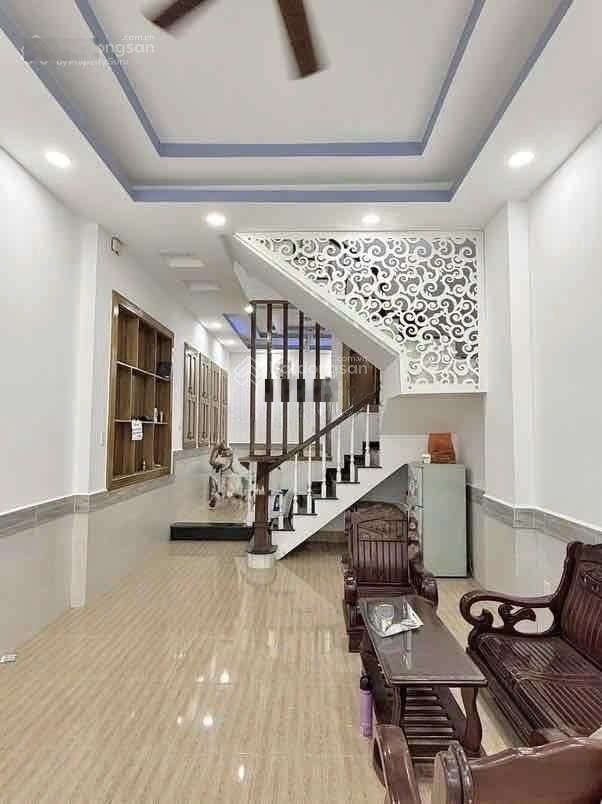 Hàng hiếm mặt tiền Nguyễn Du, Gò Vấp. Giá 4 Tỷ 940/ 4.2x18m, đường thông, đắc địa tiện buôn bán