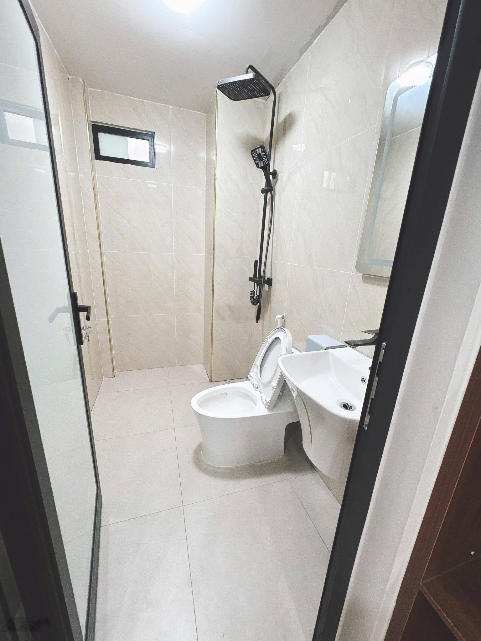 Khu hiếm Vĩnh Phúc, ngõ nông, ba gác qua nhà, 3 bước ra ô tô, full NT, k quy hoạch, sổ cc, 46m2*5T