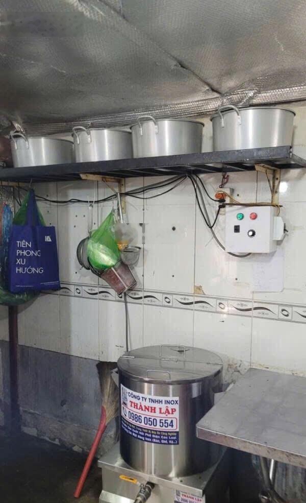 Bán gấp nhà 10x22m ở chợ Bờ Ngựa Bình Chánh giá 1,2 tỷ, nhà đang cho thuê nguyên căn 25 triệu/tháng