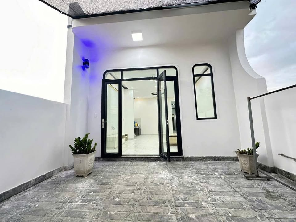 NHà 2 mặt tiền Thị Vải, sổ sẵn công chứng ngay chỉ 865 triệu