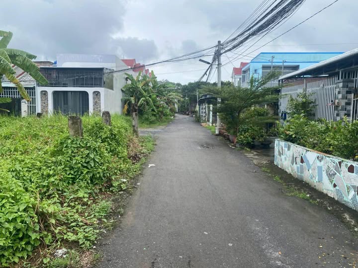 Nền đất tại khu dân cư Phú Tường, phường An Hội