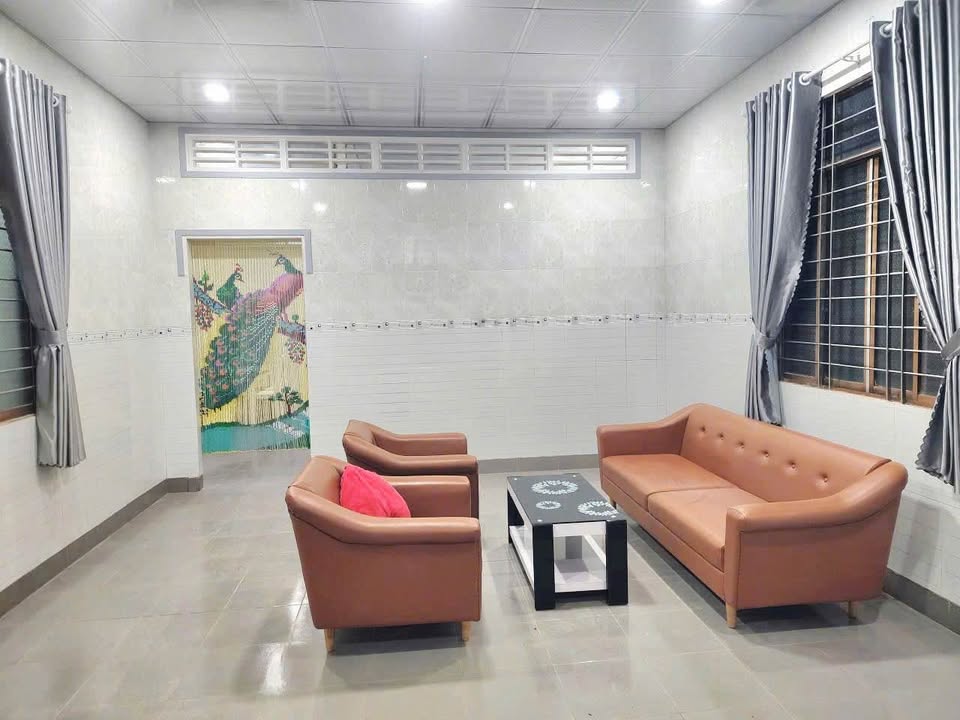 Nhà tại khu vực Phú Hưng, Thành phố Bến Tre, cách trường học Phú Hưng 150m