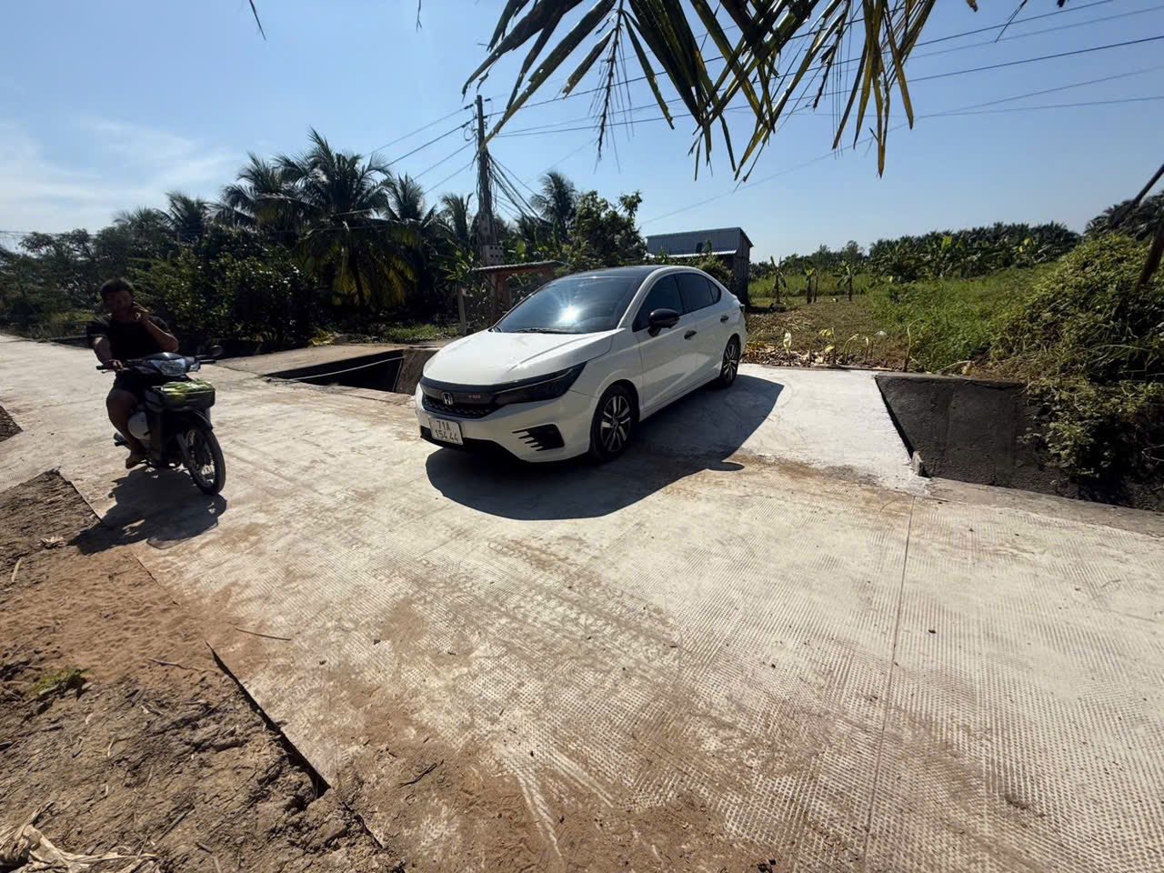 Bán đất nền Phú Tân, Bến Tre, 115m2, mặt tiền kênh, đường xe tải tới nơi