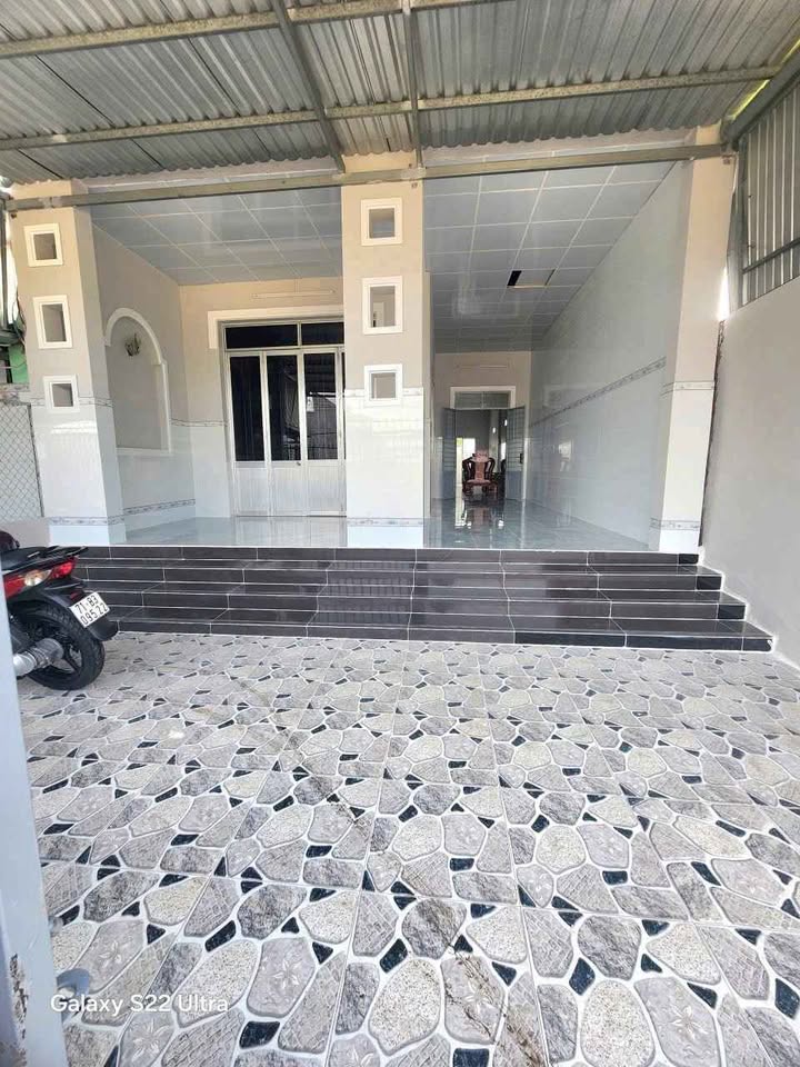 Nhà cấp 4 Phú Hưng, Bến Tre, hẻm thông, diện tích 190m2, thổ cư 100%, giá 1,79 tỷ