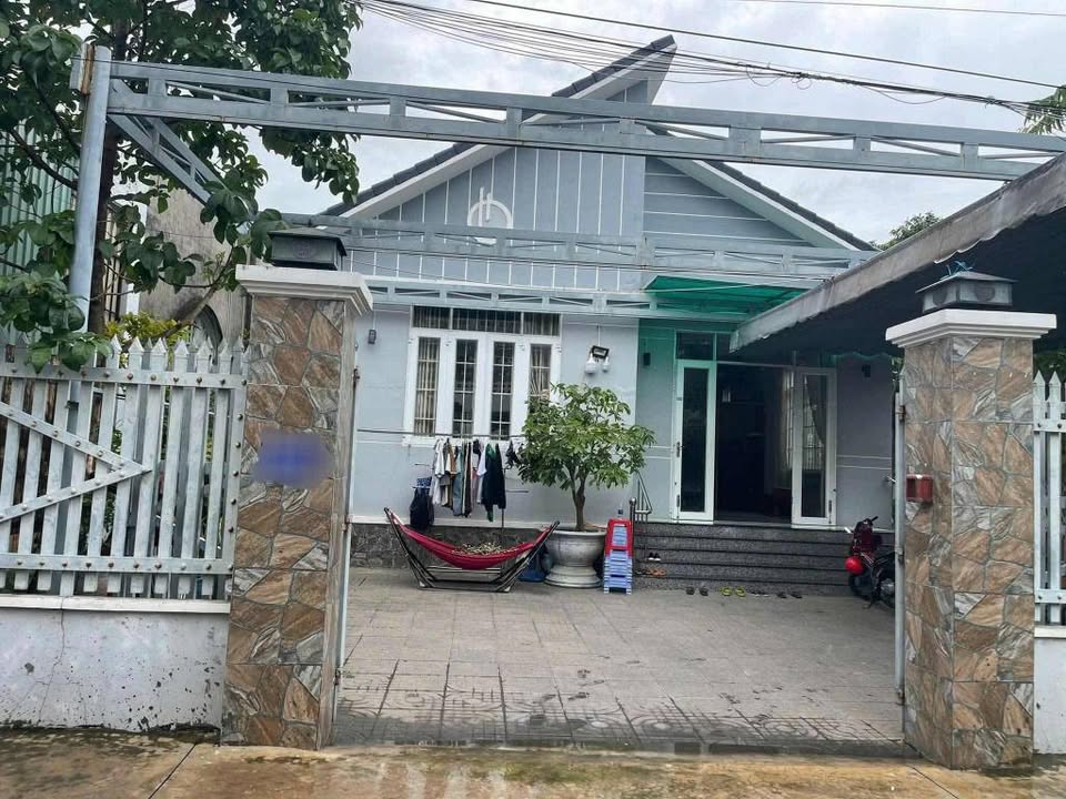 Cần bán gấp căn nhà cấp 4 mái Thái tâm huyết tại hẻm Điện Biên Phủ, Phường Long Toàn