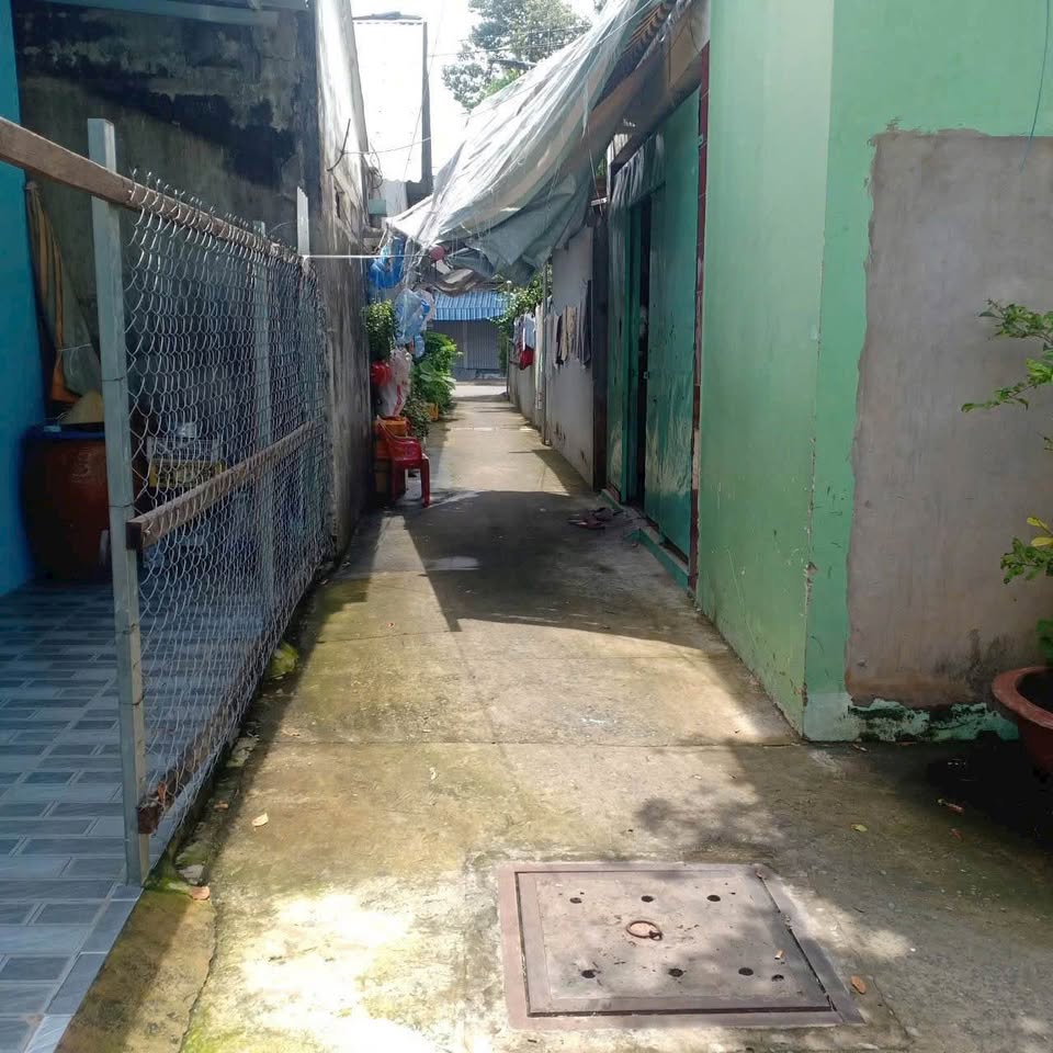 Bán nhà tại Mỹ Tho, Đồng Tháp, hẻm xe hơi, 2 phòng ngủ