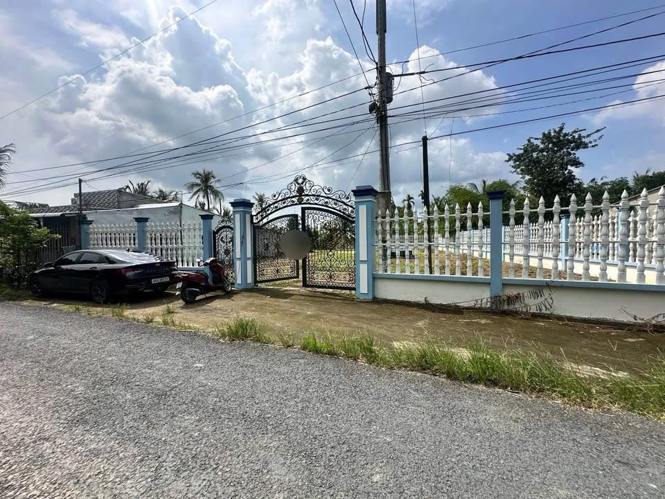 Bán đất Vĩnh Long, view sông 800m2, mặt tiền 20m, giá 3 tỷ