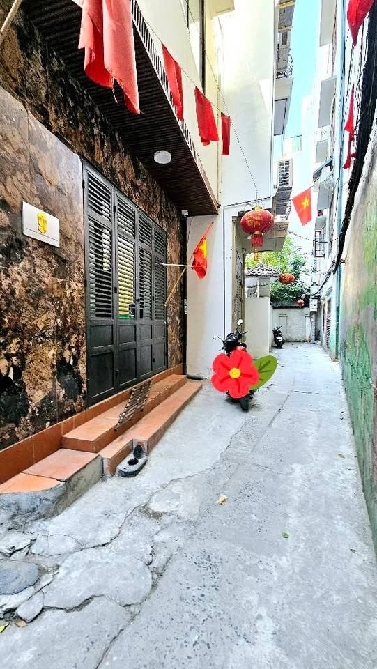 Nhà đẹp Cầu Giấy lô góc 3 mặt thoáng, kinh doanh online, ở, làm căn hộ dịch vụ cho thuê