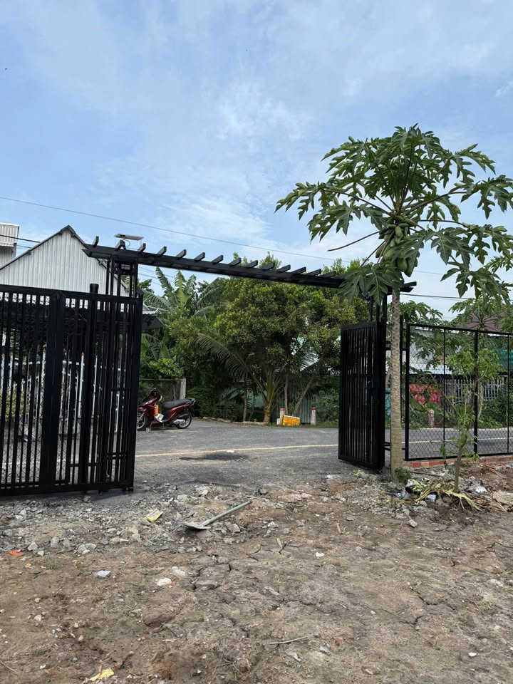 Bán đất thị trấn Phú Hòa, mặt tiền 30m, 219m2, giá 7.8 triệu/m2 - Cơ hội đầu tư sinh lời