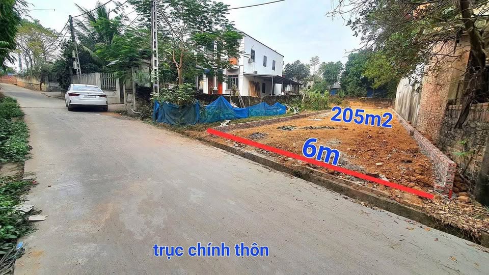 Bán đất Vĩnh Phúc, 200m2, mặt tiền 6m, giá 9xx triệu, gần ngay trung tâm huyện Tam Dương