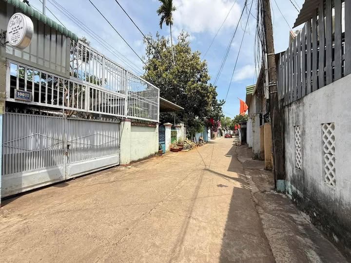 Khám phá lô đất tuyệt đẹp nằm trong hẻm 104 Mai Hắc Đế, vị trí đắc địa gần Ecopark, Đắk Lắk