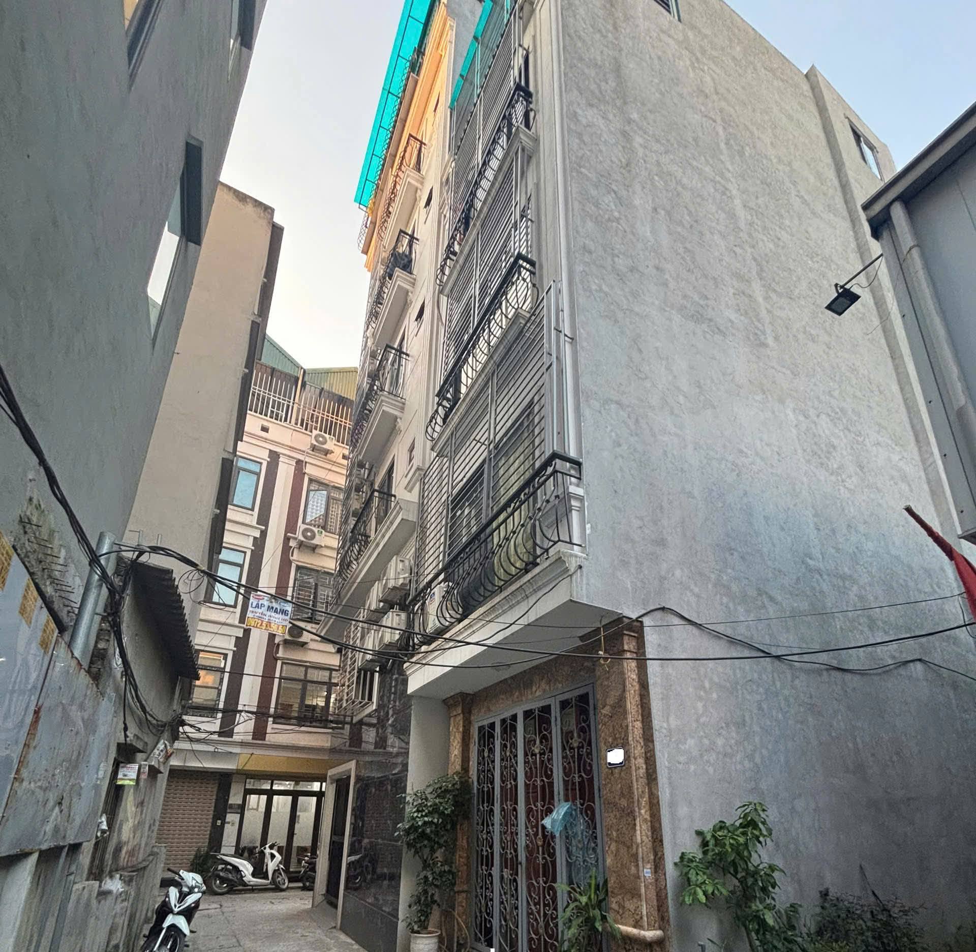 Bán gấp nhà Đại Từ, lô góc, ô tô đỗ cửa, giá sập sàn chỉ 10,3 tỷ