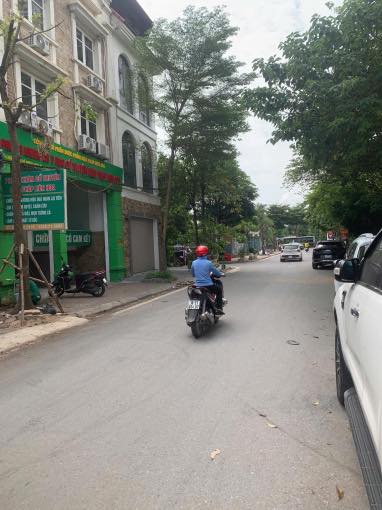 Kiệt tác 7 tầng thang máy tọa lạc tại vị trí đắc địa bậc nhất khu Ngoại Giao Đoàn, Phố Đỗ Nhuận