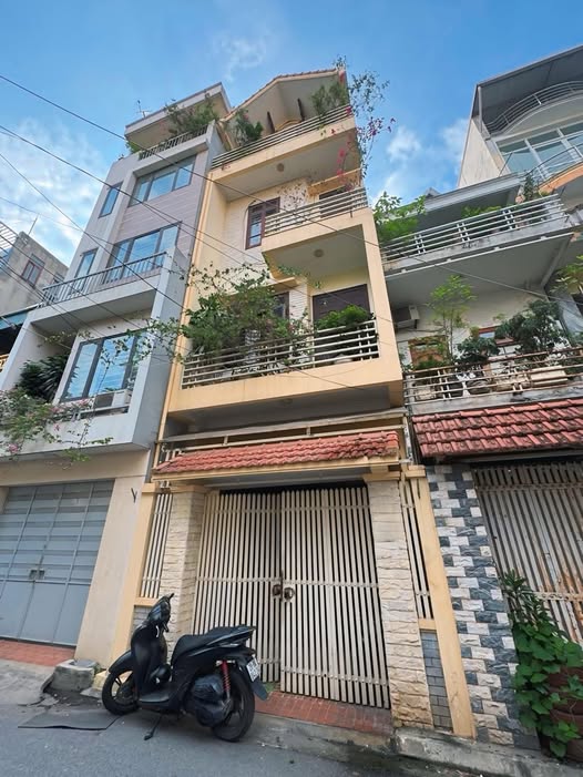 Nhà Láng Hạ, ngõ ô tô tránh, kinh doanh cực đỉnh, 55m² chỉ 20 tỷ