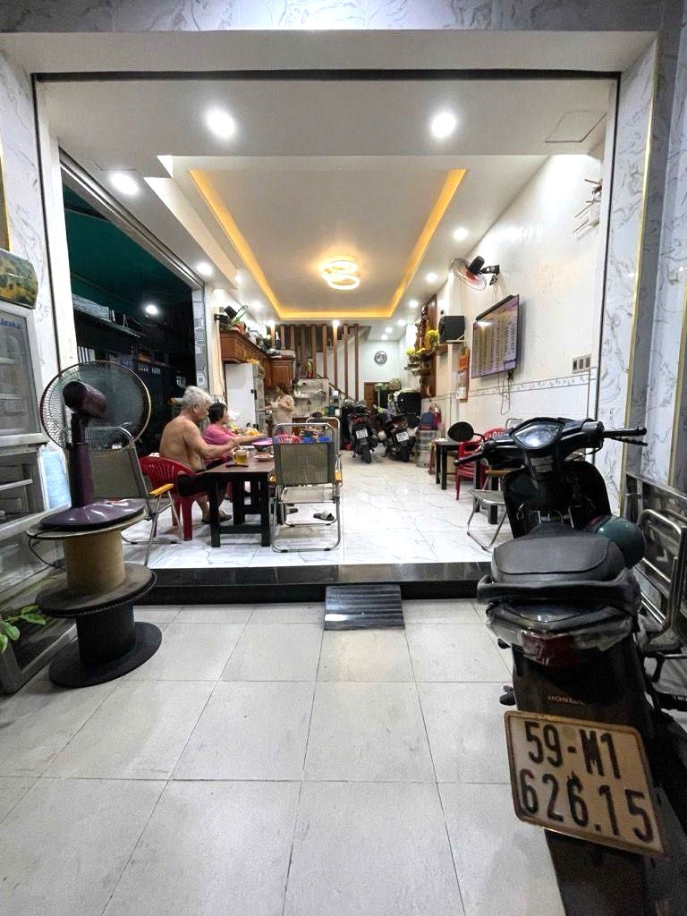 Bán nhà góc 2 mặt tiền hẻm 6m, 4 phòng ngủ, 64m2, Tân Phú - 5 tỷ