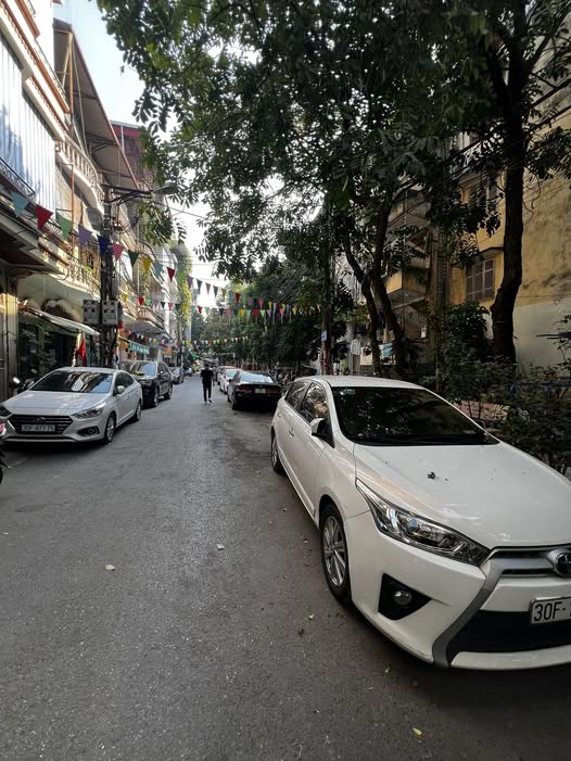 Nhà Mai Dịch đỉnh của chóp, 48m2, dân xây chắc chắn, gần phố, giá yêu thương