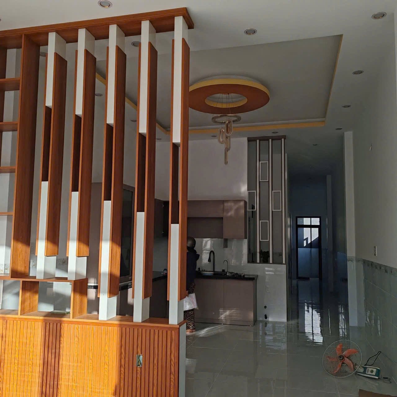 Nhà xinh 2 ngủ gần biển, 2.35 tỷ - Xúng xính đón hè