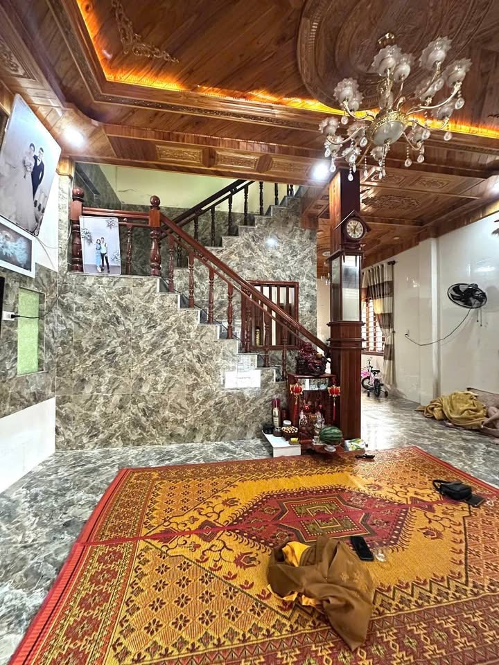 Bán nhà 2 tầng 2 mặt tiền kiệt ô tô Đào Tấn, Phước Vĩnh, Huế 3,1 tỷ