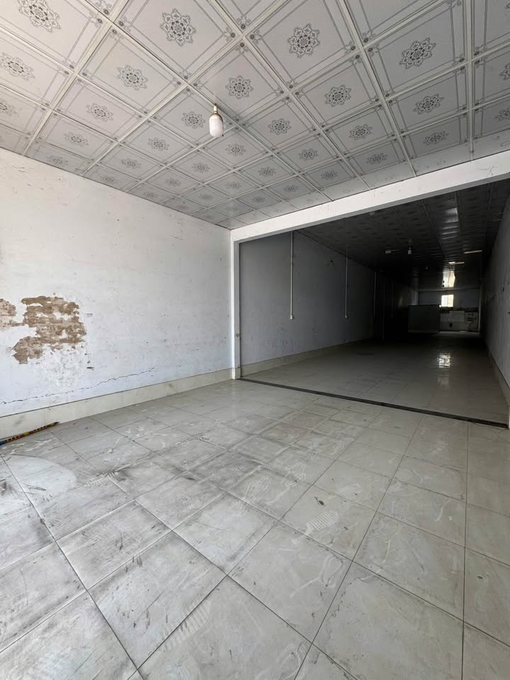 Bán nhà mặt tiền đường lớn kinh doanh tại Phước Hậu, Vĩnh Long, 180m2, giá rẻ bất ngờ