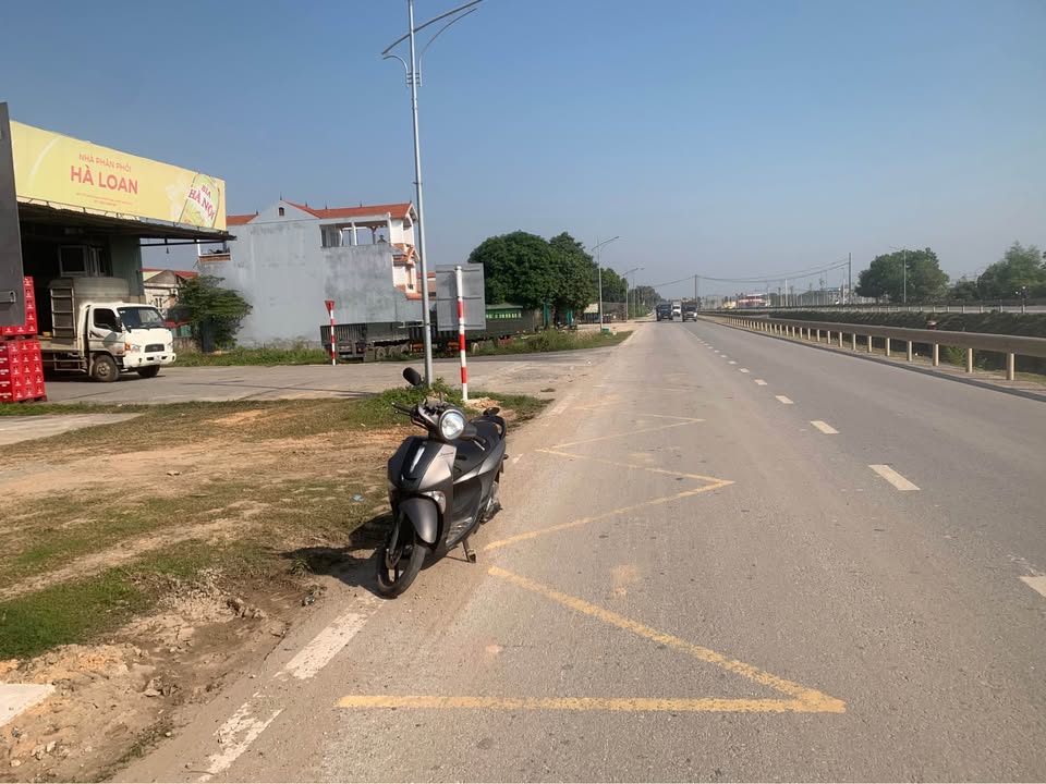 Bán đất 157m2 mặt tiền 9.4m, đường 2 ô tô tránh, Lâm Thao, Phú Thọ