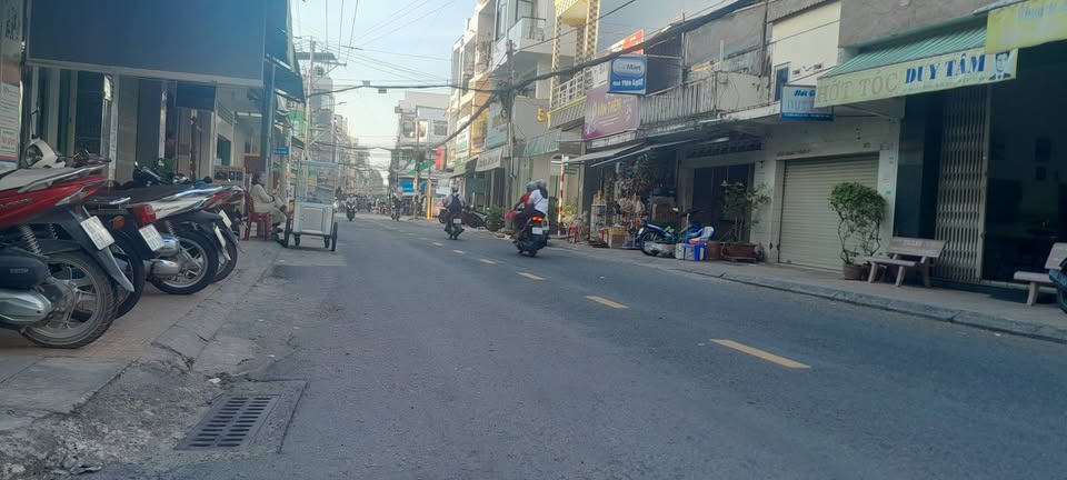 Bán nền tặng nhà cấp 4 ngay trung tâm thành phố Cao Lãnh, đường ô tô tận nền, giá 1,6 tỷ