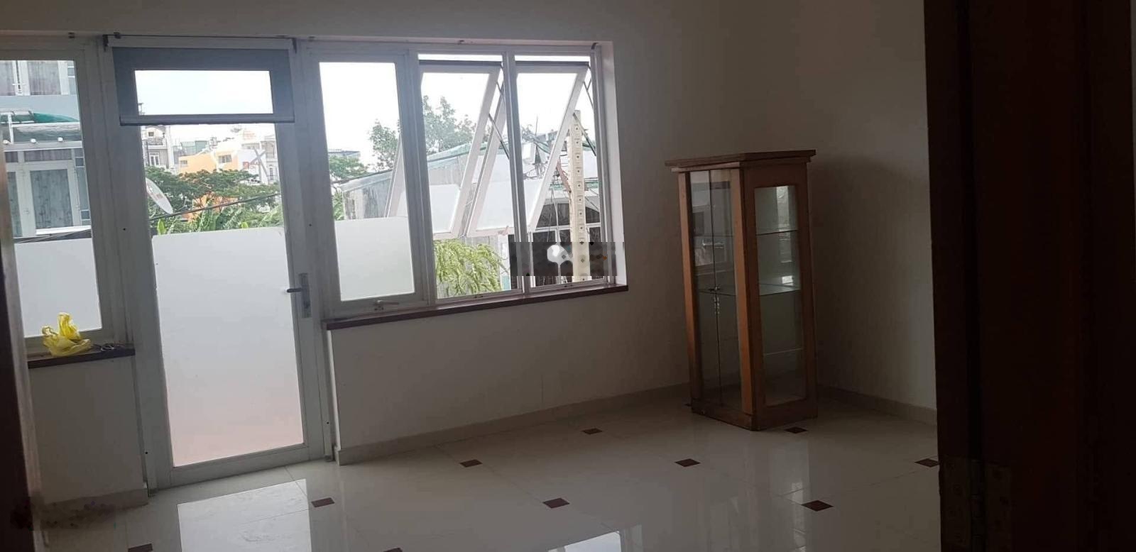 Nhà cho thuê nguyên tầng Lý Thường Kiệt Q10. Gần Bách Khoa, nhà thi đấu Phú Thọ, khu ăn uống