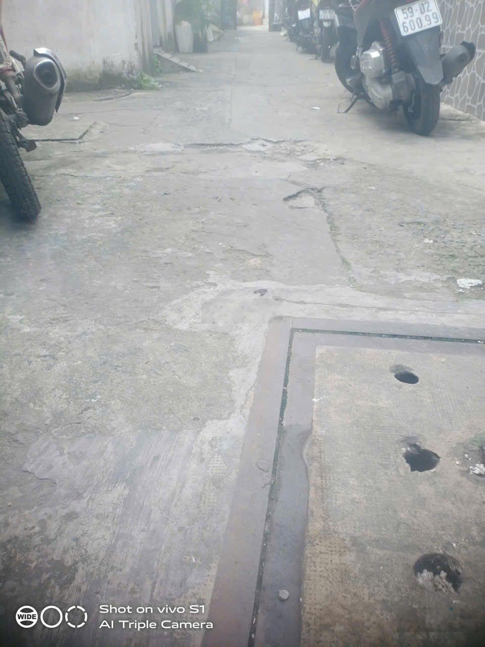 Nhanh nhanh giảm 100 triệu còn 1,89 tỷ. Hẻm xe hơi, ngay Tân Sơn Nhì, 24m2, 3 tầng, nhà mới ở ngay