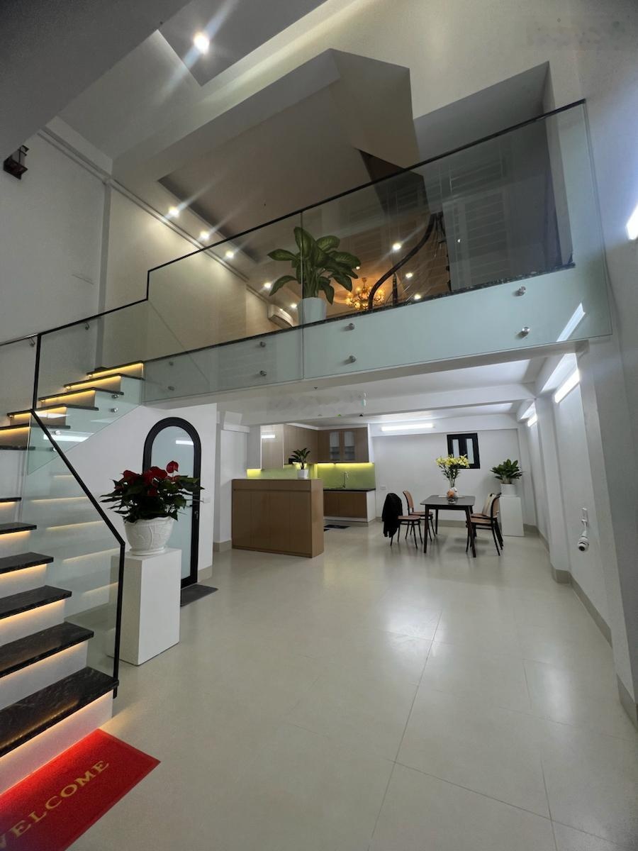 Bán nhà riêng phố Giang Văn Minh, Kim Mã, trung tâm quận Ba Đình, ngõ thông, ô tô đỗ cách 10m.