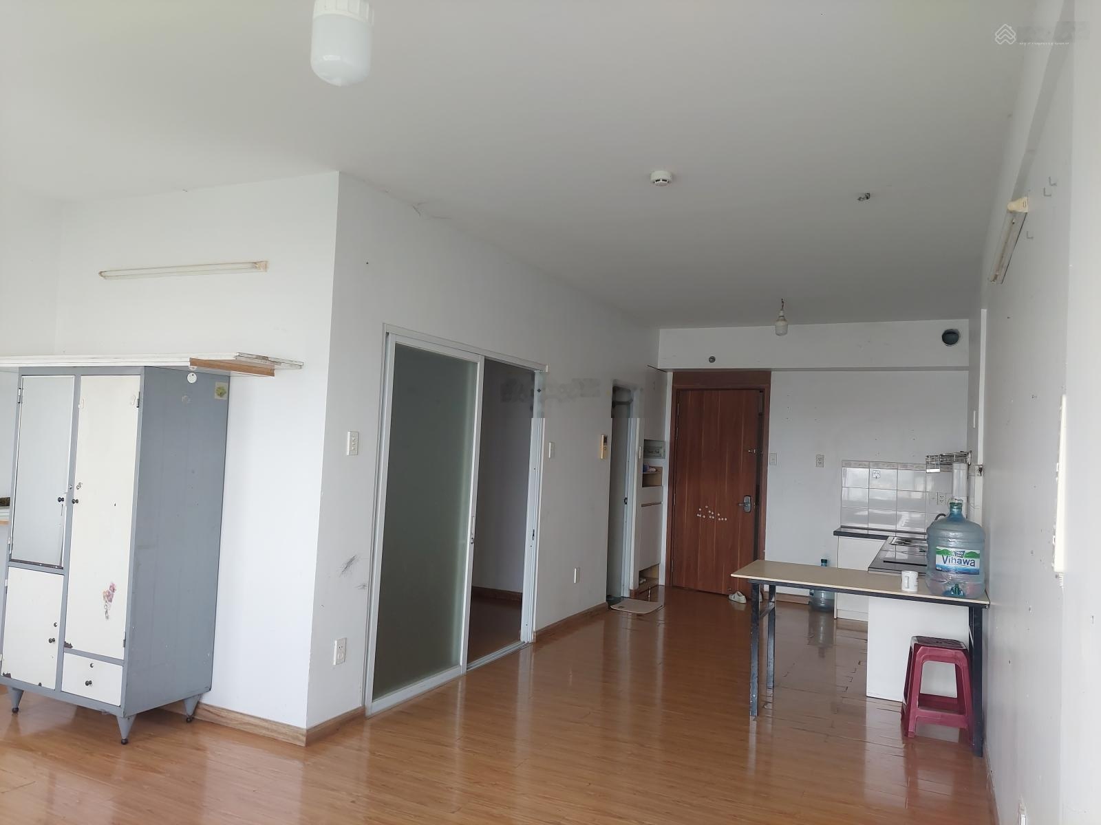 Căn hộ Flora Anh Đào một nơi: Đẹp thoáng đủ tiện nghi giá cực tốt vào ở liền.