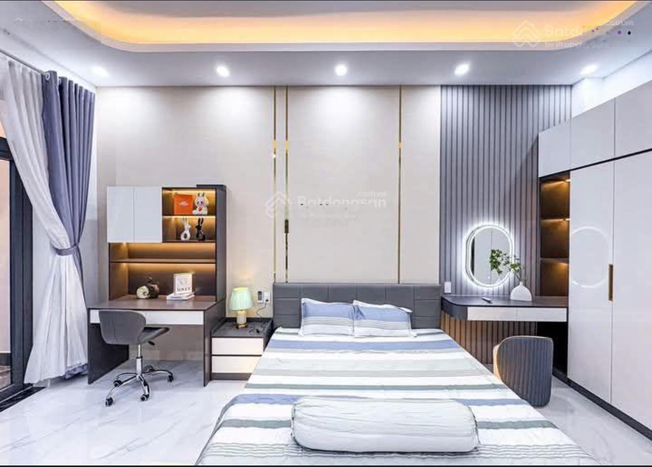 Bán nhanh! Giang Văn Minh, lô góc, ngõ nông, 15m ô tô tránh, ngõ rộng, thông tứ phía, DT 55m2*5T