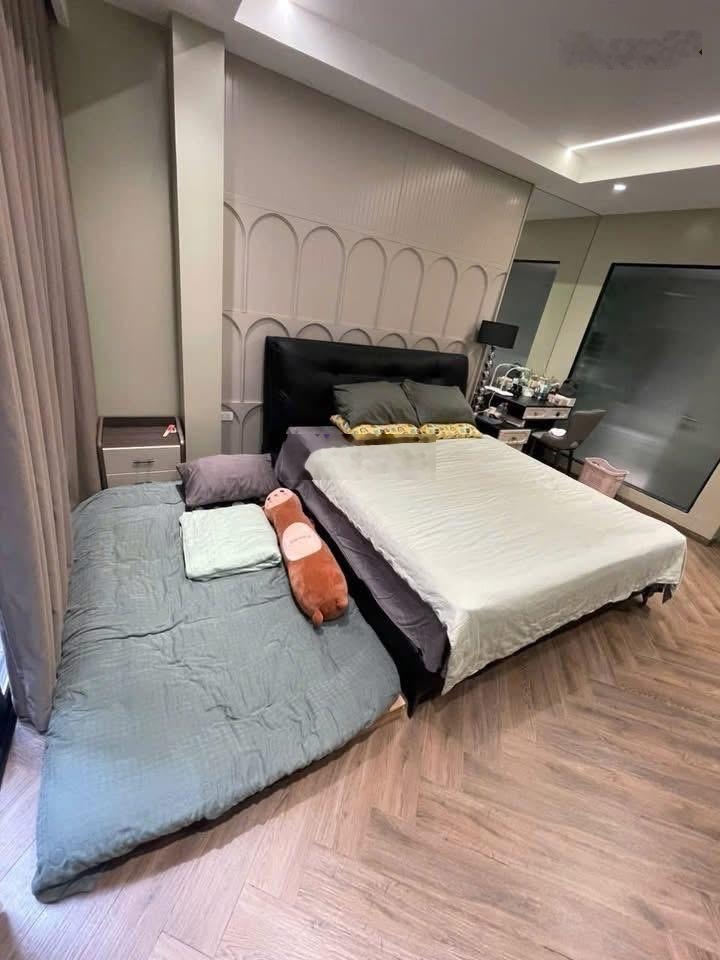 Hoa hậu khu ba đình - 6t thang máy - 45m - mt 4.5m - 20tỷ - chủ xây tâm huyết - 20m ra ô tô tránh