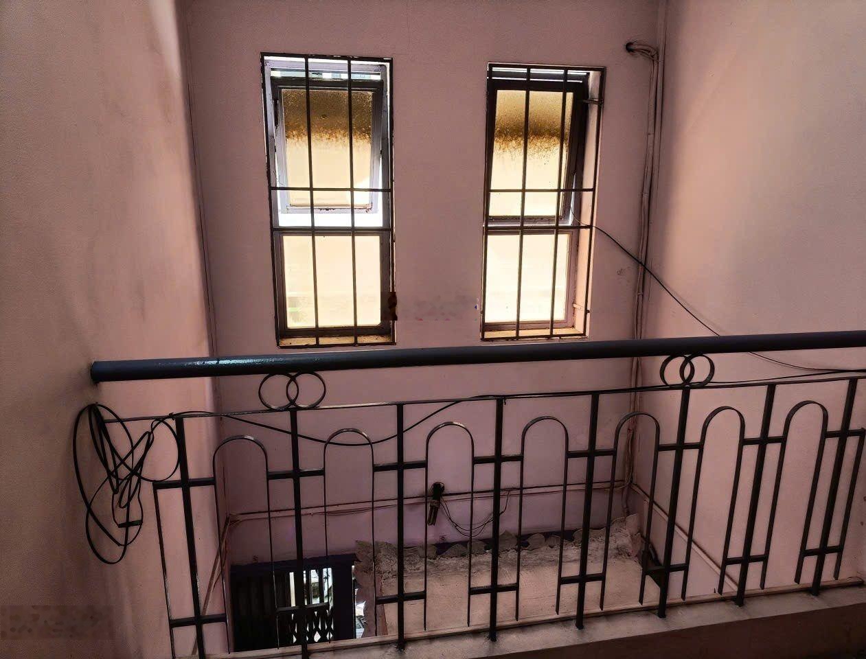 Bán nhà An Bình Q5 giá quá rẻ khu an ninh - không ngập - 2. X tỷ. Có ngay hộ khẩu HCM. TL chủ