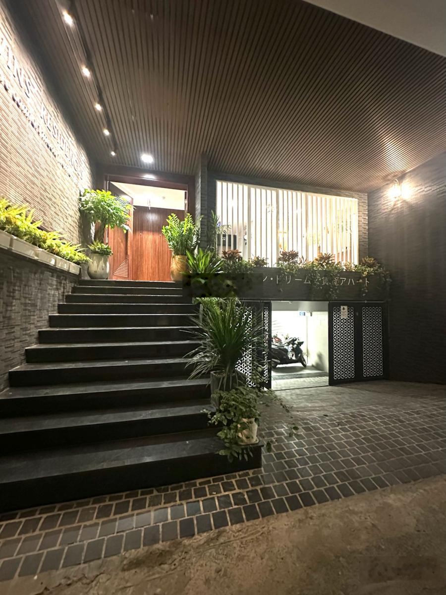 Bán toà căn hộ dịch vụ apartment đẳng cấp phố Liễu Giai Ba Đình, bên thứ 3 đang thuê 2.4 tỷ/năm