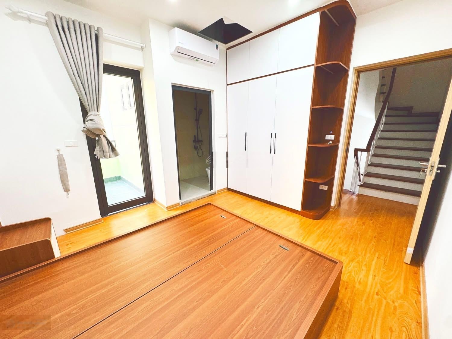 Không 1 lỗi lầm! Ngọc Hà, ngõ thông, ba gác chạy, dân xây chắc chắn, tặng NT, ở ngay, 45m2*5T