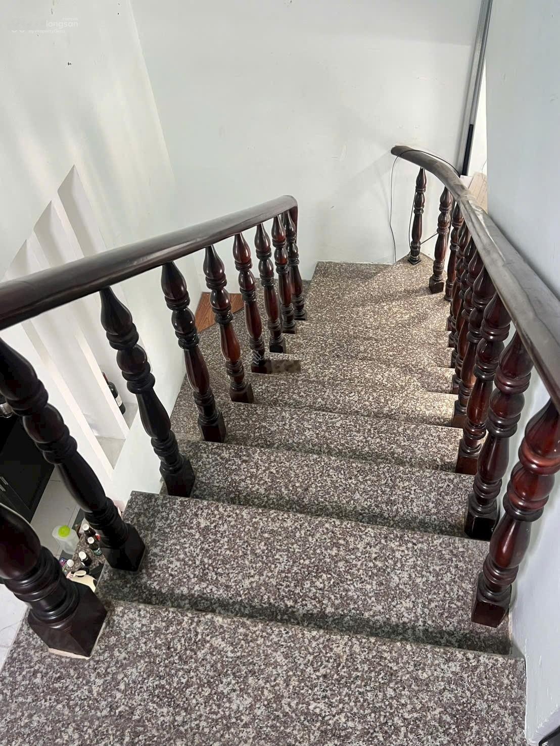 Mình cần bán MT HT44, Q12, trệt 1 lầu, 2PN 2WC, giá 1,77 tỷ