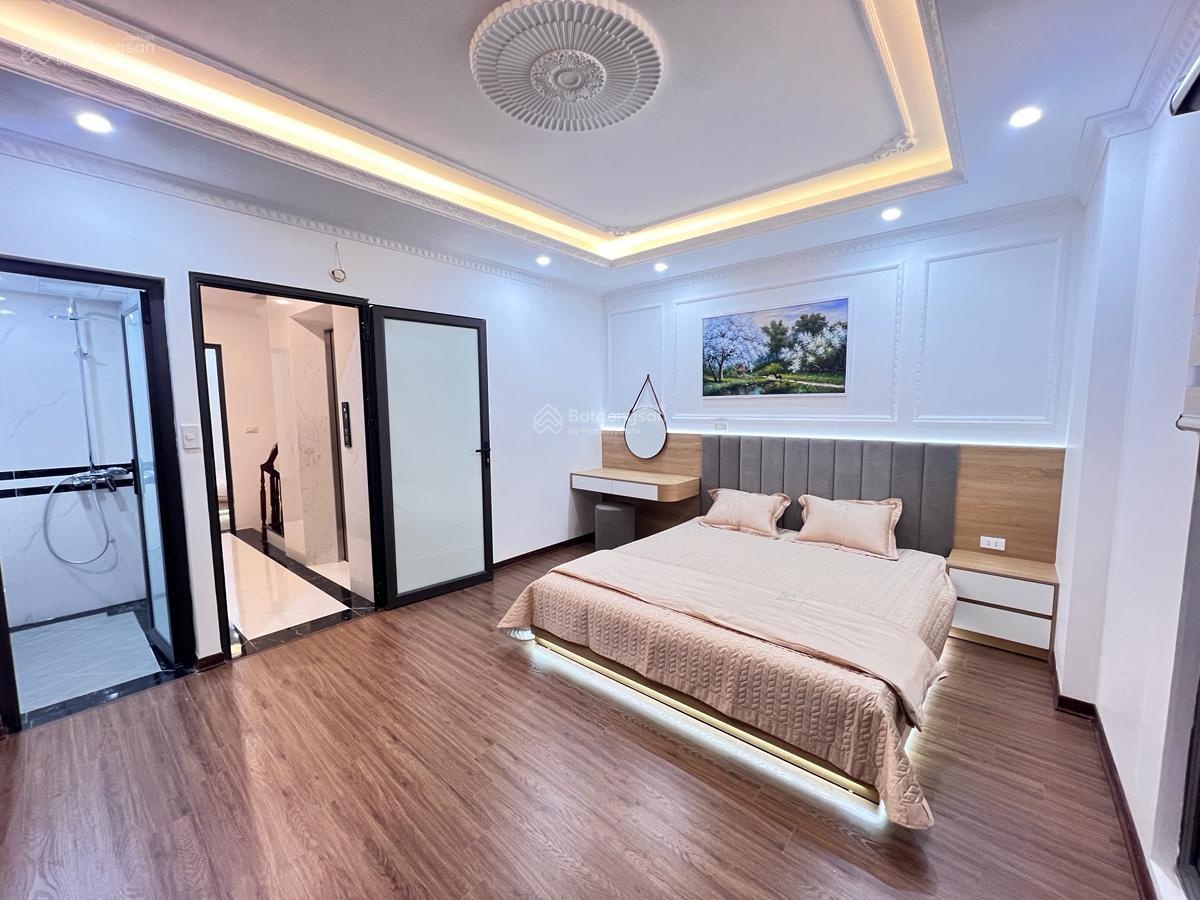 Xem là chốt! Nhà Vĩnh Phúc, ngõ thông, ba gác đua, chủ xây chắc chắn, đủ NT,thoáng, TM êm ru,50m*6t