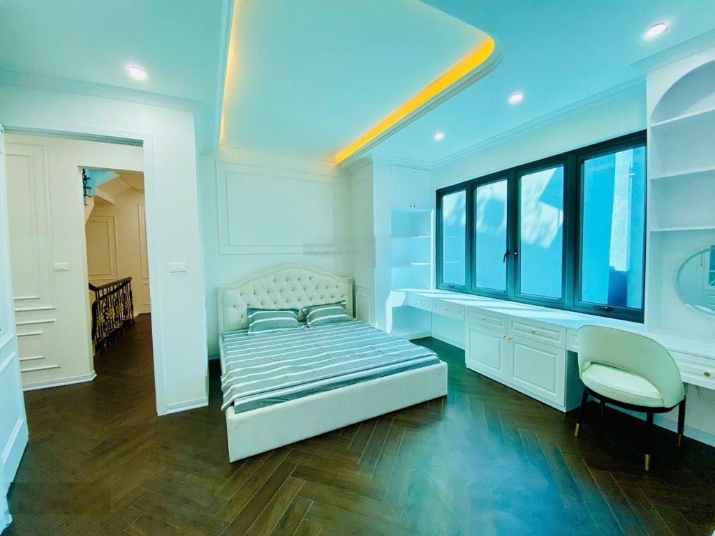 Bán nhà riêng đẹp phố thụy khuê diện tích 66m 4 tầng mặt tiền siêu rộng 9,8m giá 14,8 tỷ